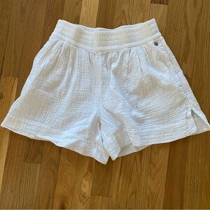 Calia Women's White Casual Shorts Carrie Underwood